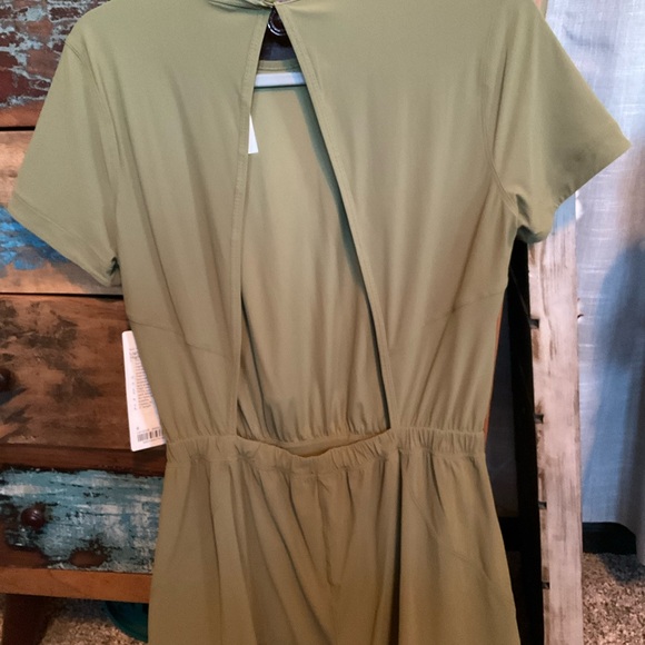 Lululemon romper NWT - Picture 2 of 5